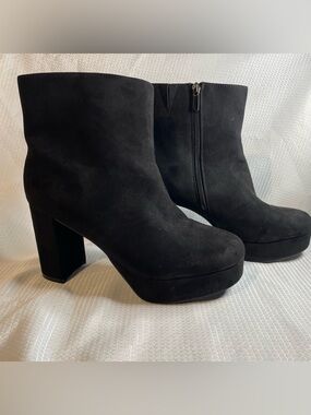 Torrid Black Suede Zip Up Chunk Heeled Boots, Size 10WW